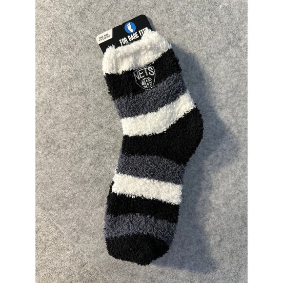 NWT NBA Nets Socks FOR BARE FEET Brand One Size - Picture 2 of 3